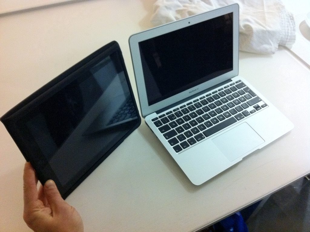 Ipad and Macbook